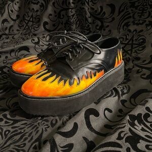 UNIF flame creepers